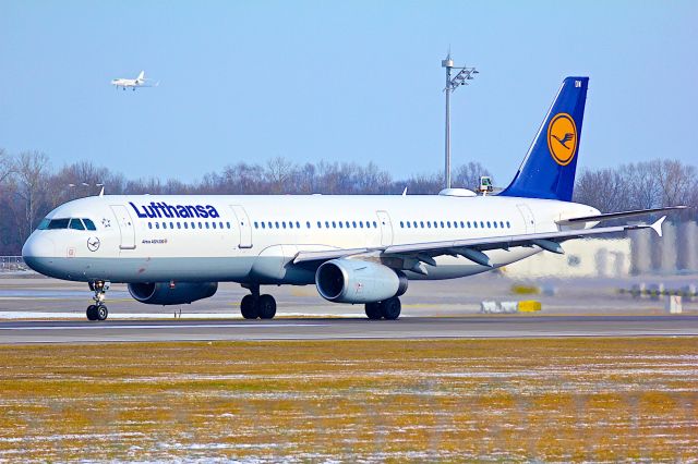 Airbus A321 (D-AIDW)