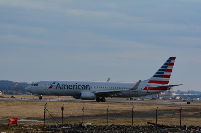 Boeing 737-800 (N968AN)