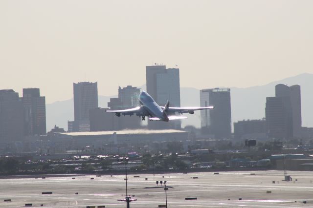 Boeing 747-400 (G-CIVC)