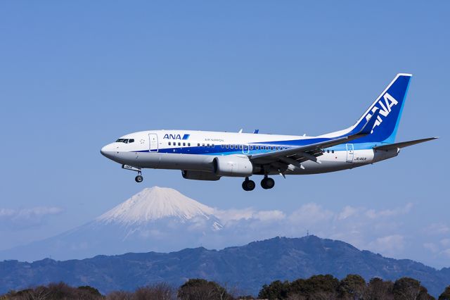 Boeing 737-700 (JA14AN) - JA14AN & Mt.Fuji. UNESCO adds Japans Mt. Fuji to prestigious World Heritage List. 2013-6-22