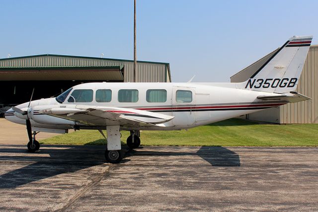 Piper Navajo (N350GB)