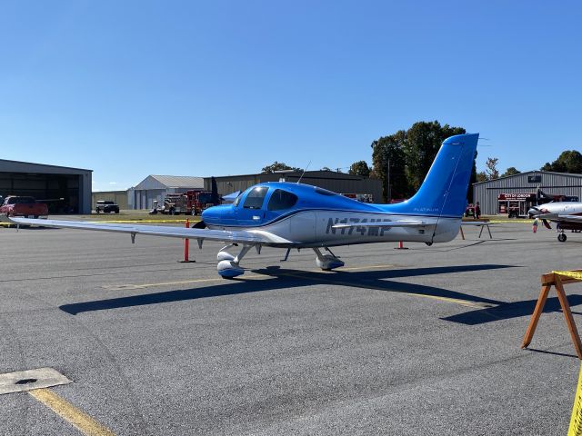 Cirrus SR22 Turbo (N174MP) - Date Taken: October 8, 2022br /From the 2022 Air Expo/Open House!