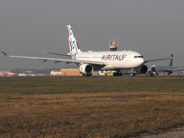 Airbus A330-200 (EI-GGP)