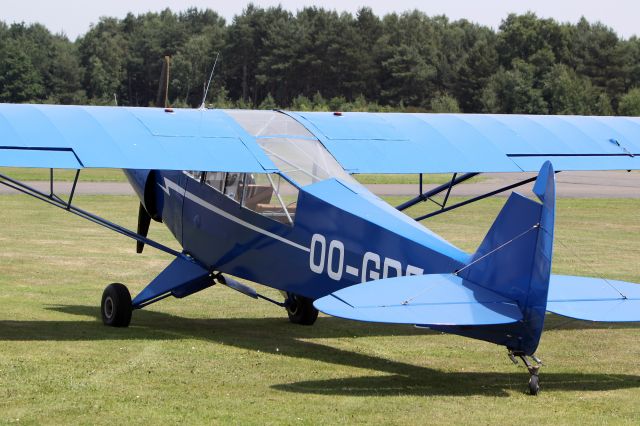 Piper L-21 Super Cub (OO-GDE)