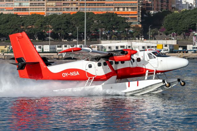 De Havilland Canada Twin Otter (OY-NSA) - Puerto de Santa Cruz de Tenerife