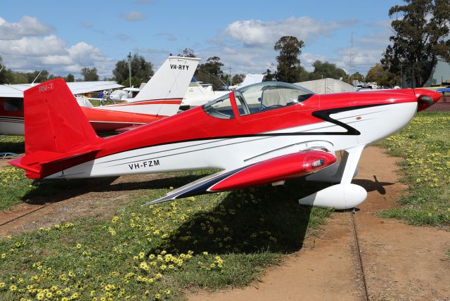 Vans RV-7 (VH-FZM)