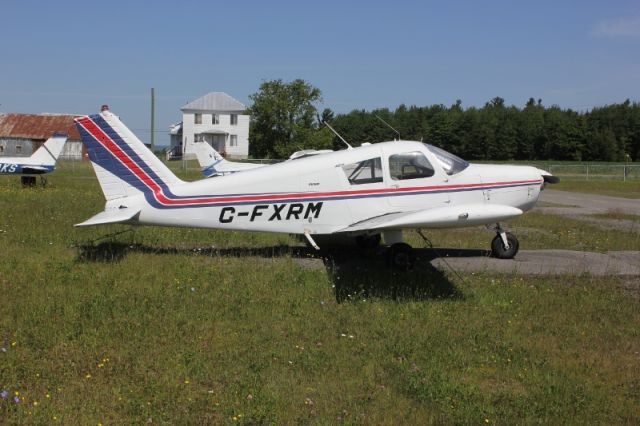 Piper Cherokee (C-FXRM) - C-FXRM Piper PA-28-140 Aéroport de Joliette CSG3 04-07-2016