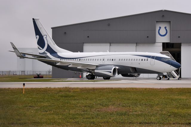 Boeing 737-700 (N101TD) - Bopper Airways. (Jim Irsay-Indianapolis Colt's Football team owners BBJ) 12-17-23. Quite coincidentally, this is the 101st photo on the database of N101TD! Wasn't planned, but I will take it!