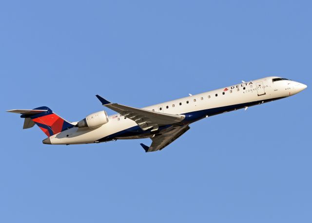 Canadair Regional Jet CRJ-700 (N771SK)