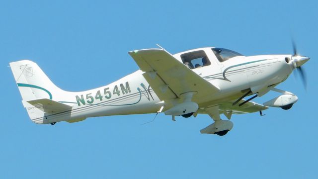 Cirrus SR-20 (N5454M)