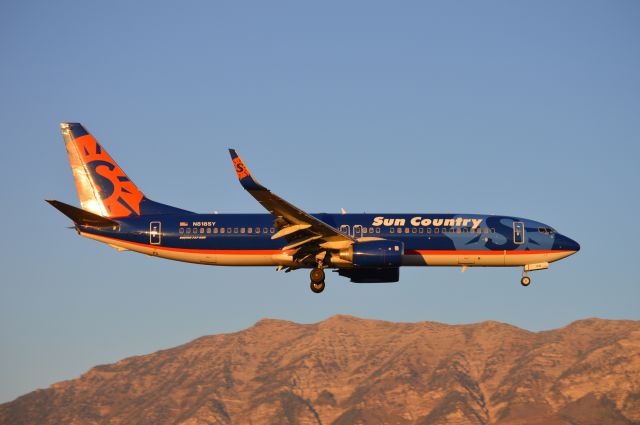 Boeing 737-800 (N818SY) - SCX8661 on short final for 13, bringing the BYU football team back from KGTR/GTR after they lost to Mississippi State.