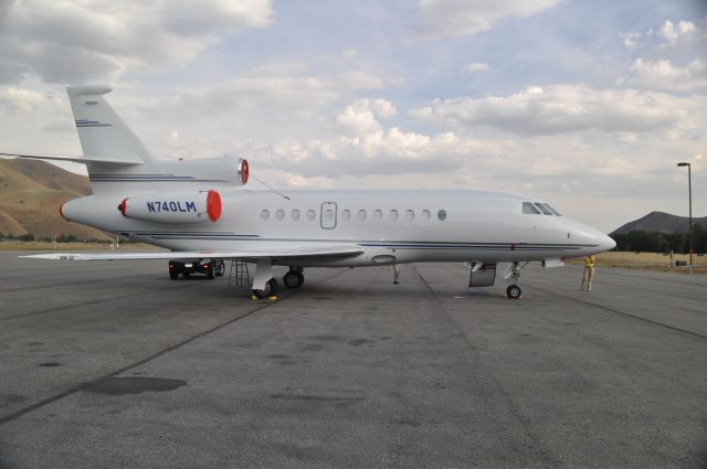 Dassault Falcon 900 (N740LM)