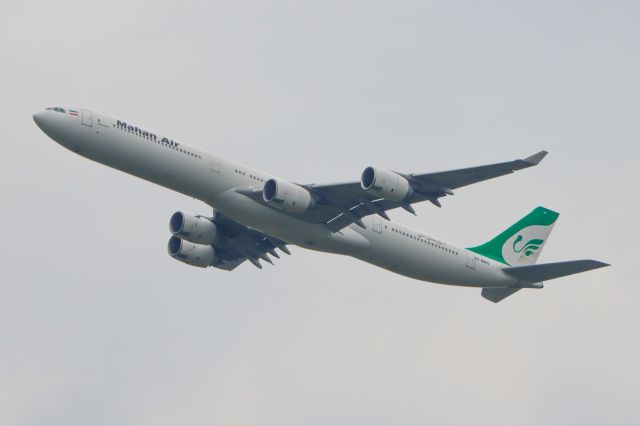 Airbus A340-600 (EP-MMG)