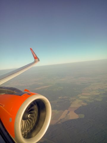 Airbus A320 (OE-LSM) - EasyJet A320-251N on his way from AMS to PRG at 35000ft 08-09-23