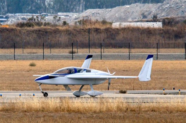 RUTAN Cozy (N333VM) - Cozy MK IV at Livermore Municipal Airport, Livermore CA. November 2020.