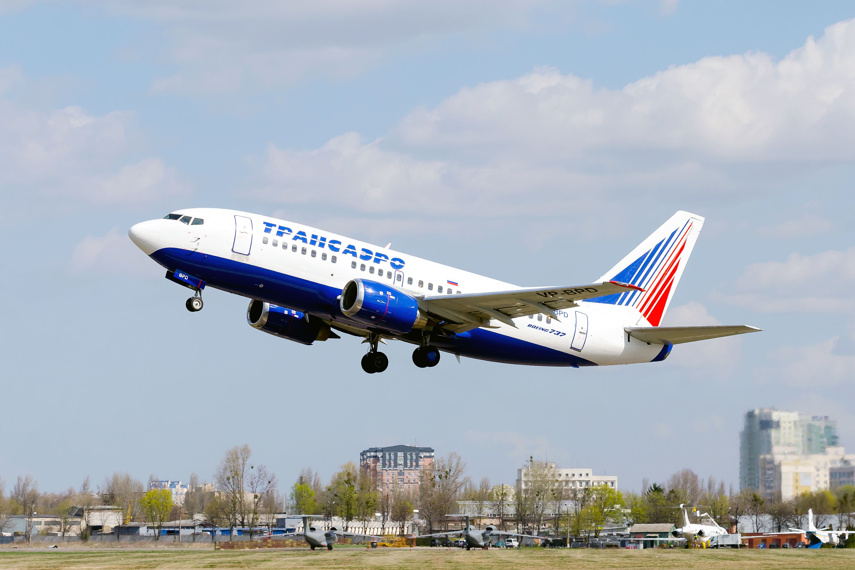 Boeing 737-700 (VP-BPD)