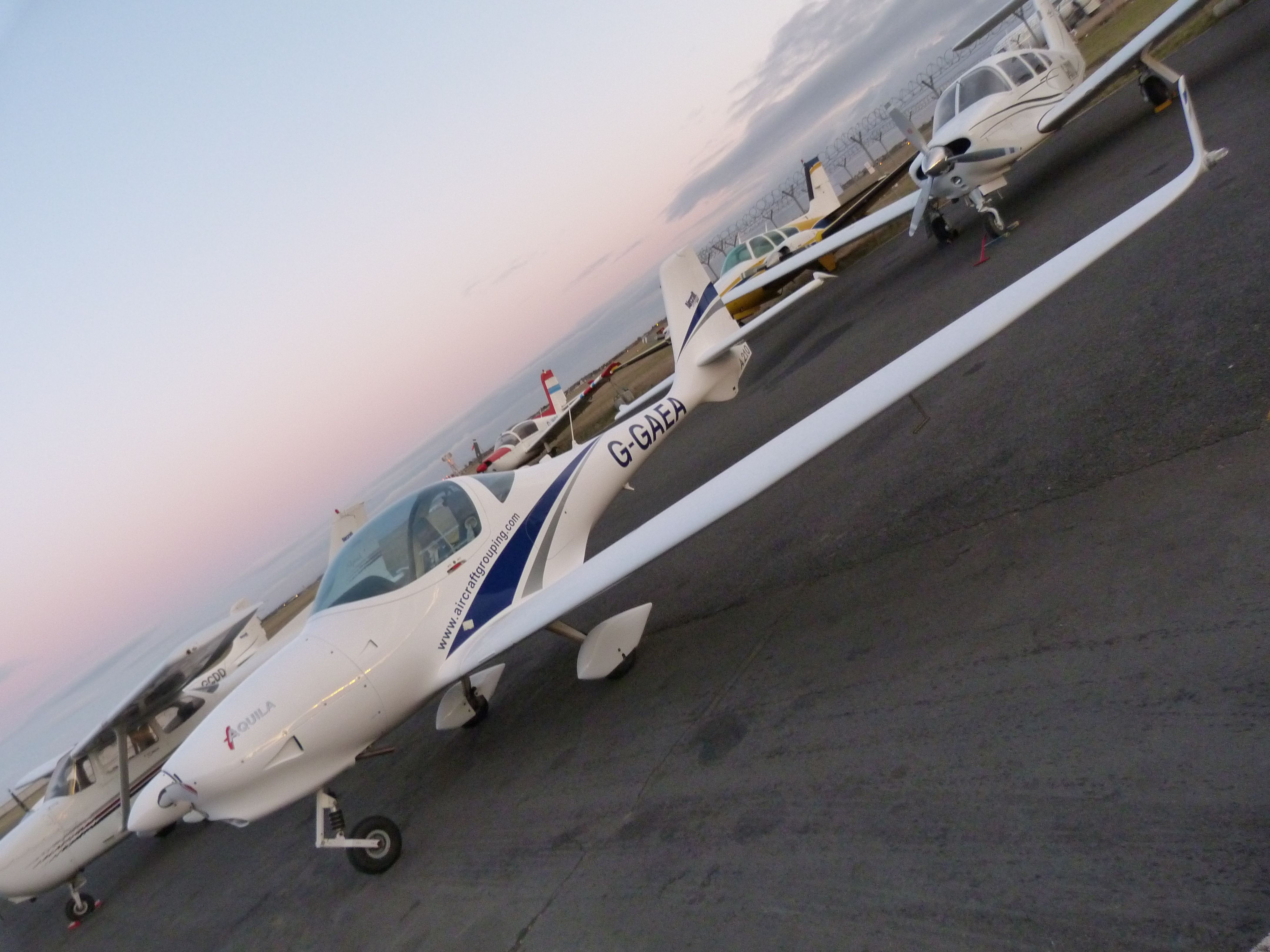 AQUILA A-210 (G-GAEA)
