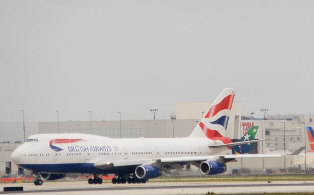 Boeing 747-400 (G-BNLP)