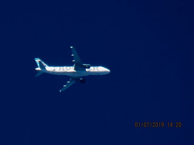 Airbus A320 (N211FR)