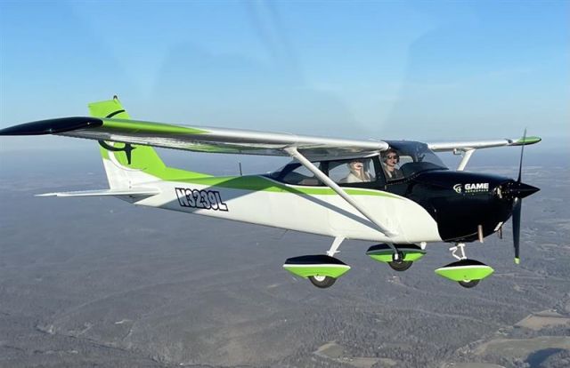 Cessna Skyhawk (N3239L)
