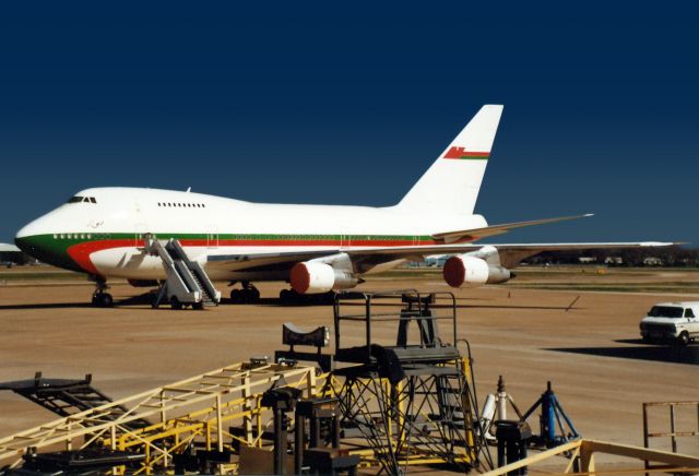 A40SP — - Oman Royal Flight.  Parked at Dallas Love Field.    Scanned from print.