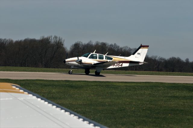 Beechcraft 55 Baron (N8354)