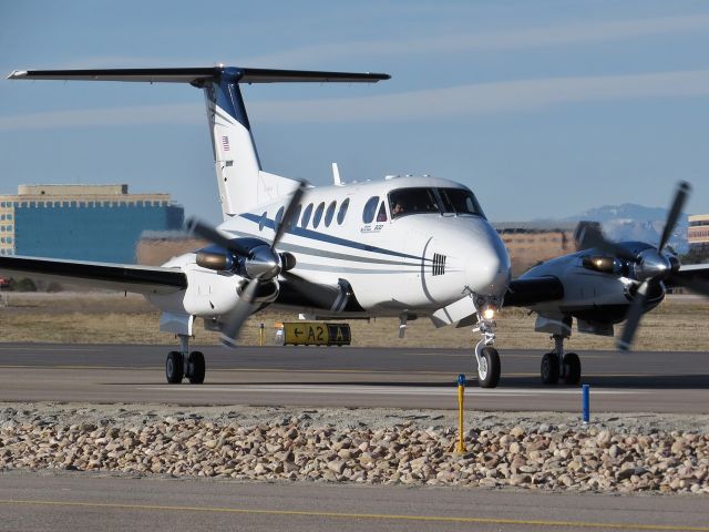 Beechcraft Super King Air 200 (N865HR)