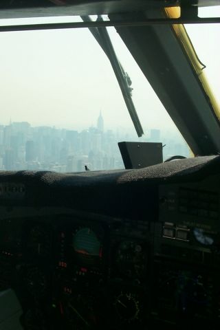 Lockheed Jetstar 2 (N313JS) - Captains instruments and the Empire State Building