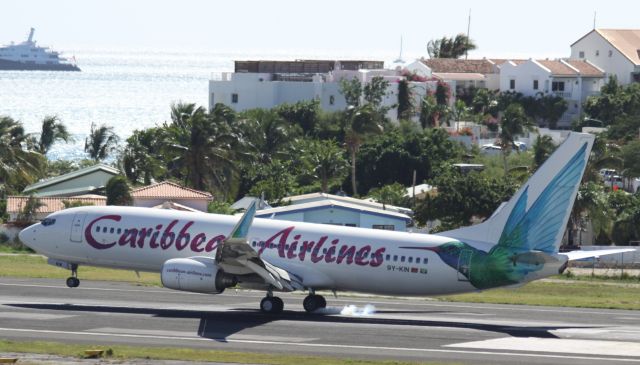 Boeing 737-800 (9Y-KIN)