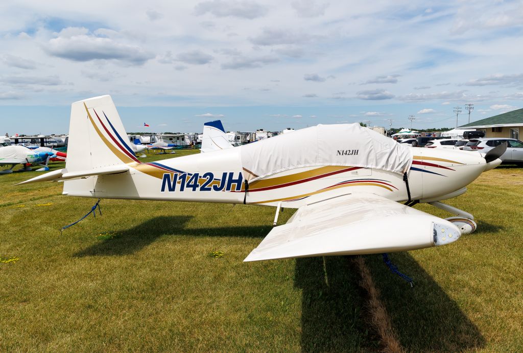 Vans RV-10 (N142JH)