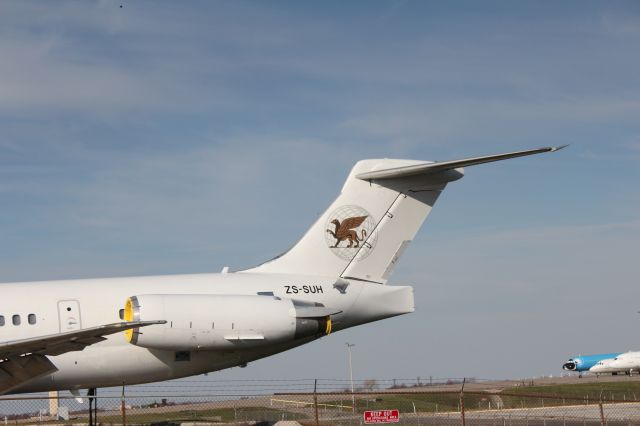 McDonnell Douglas MD-82 (ZS-SUH) - 10912 Gryphon Air MD-82 at the salvage ramp (ex-TWA facilty).