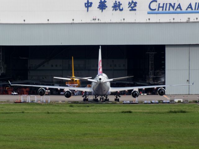 Boeing 747-400 —