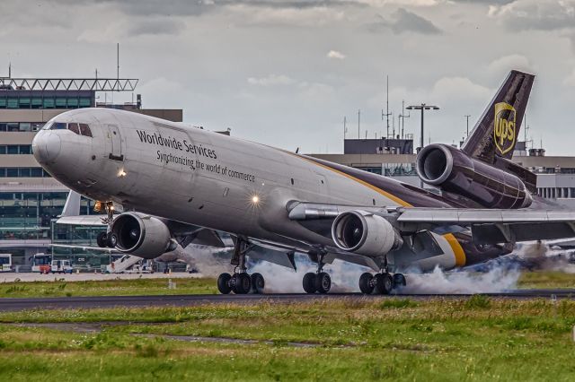 Boeing MD-11 (N272UP)