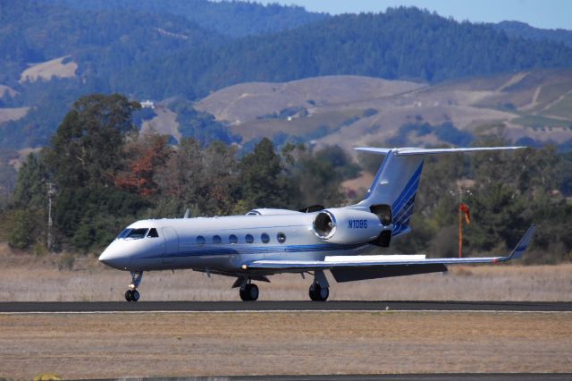 Gulfstream Aerospace Gulfstream IV (N1086) - Sonoma County Airport, Santa Rosa CA. 21/10/2015