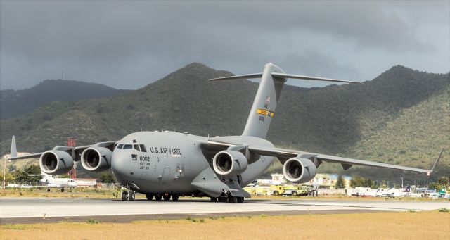 Boeing Globemaster III (96-0002) - US Airforce Globe master C17 back tracking for parking!!