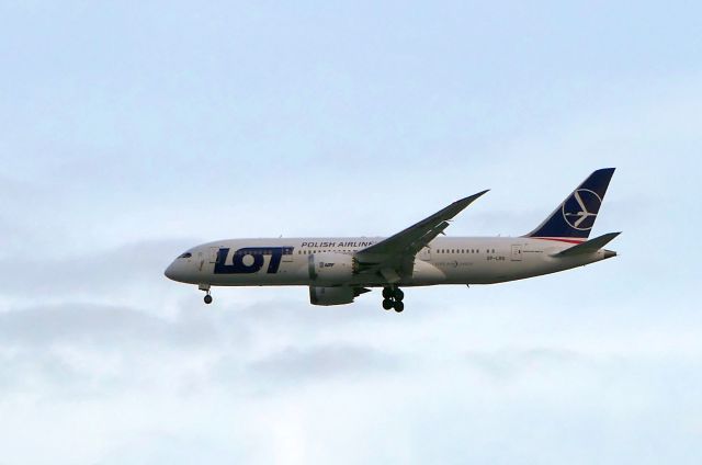 Boeing 787-8 (SP-LRG)