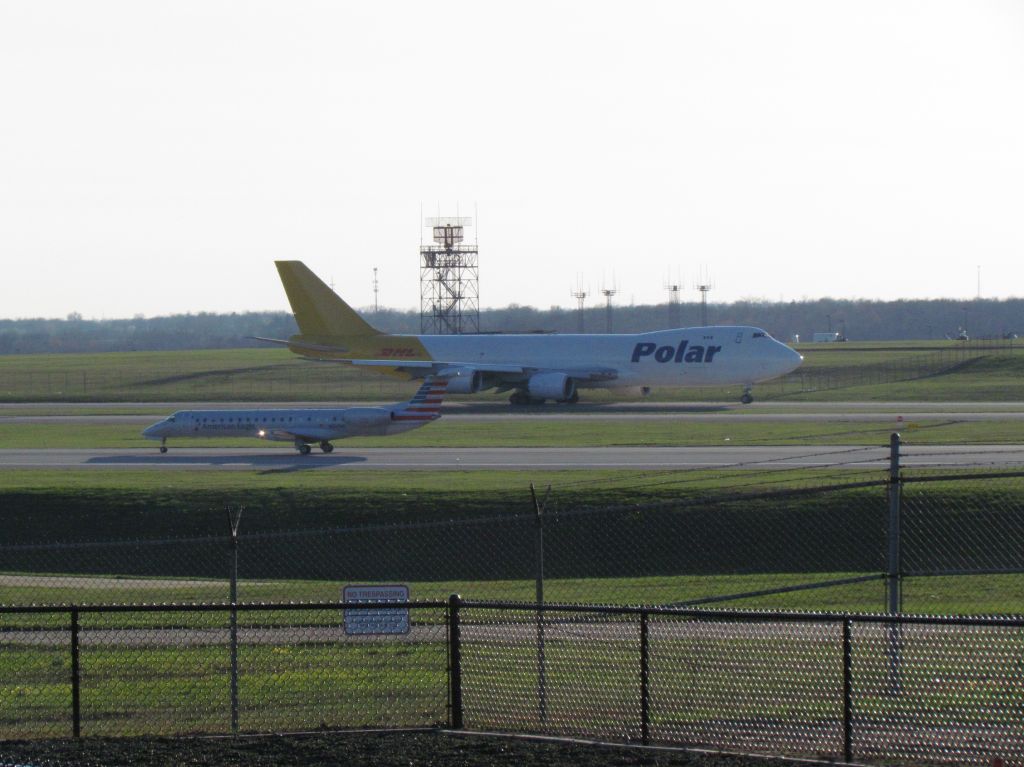 BOEING 747-8 (N857GT)
