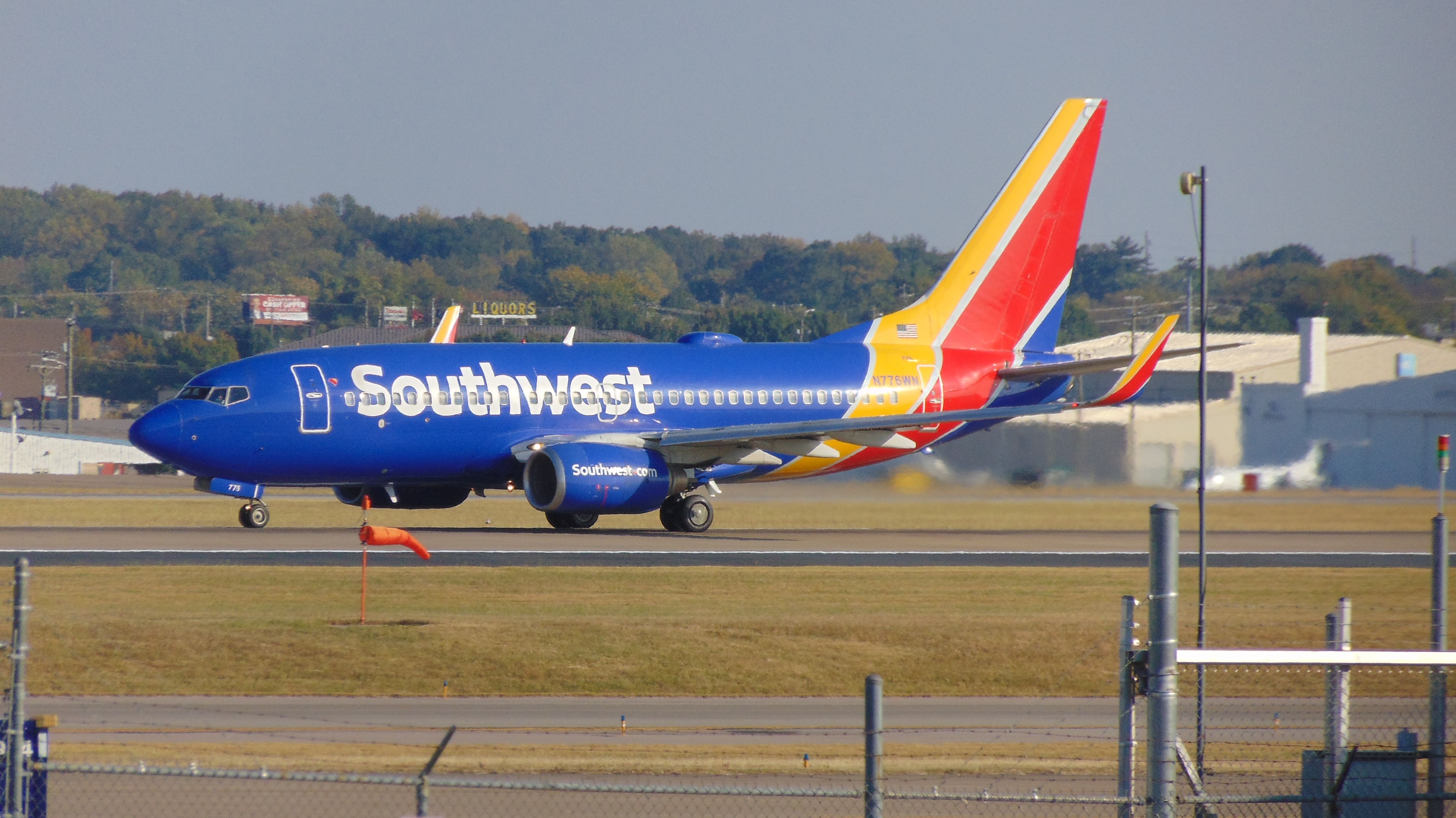 Boeing 737-700 (N776WN)