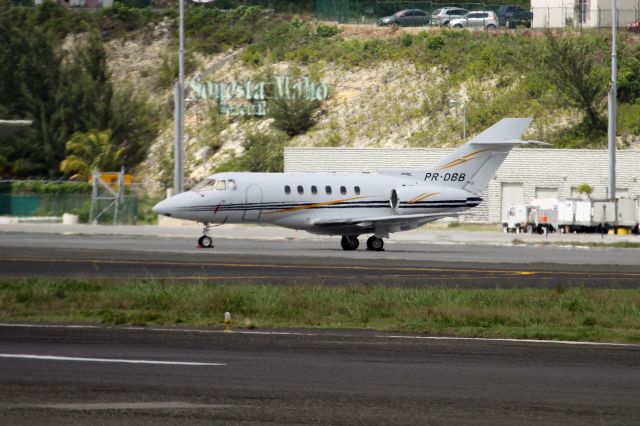 Hawker 800 (PR-DBB)