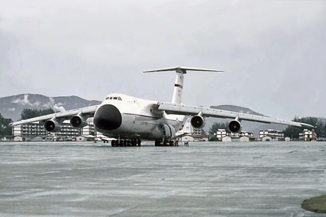 Lockheed C-5 Galaxy (69-0022) - Lockheed C-5A Galaxy 69-0022 RAAF Butterworth August 1975. 