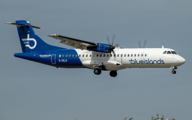 Aerospatiale ATR-72-500 (G-ISLO)