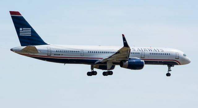 Boeing 757-200 (N910AW) - 10/03/2015 USAirways N910AW B757 KDFW