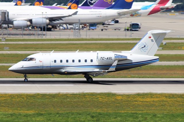 Canadair Challenger (TC-ASL)