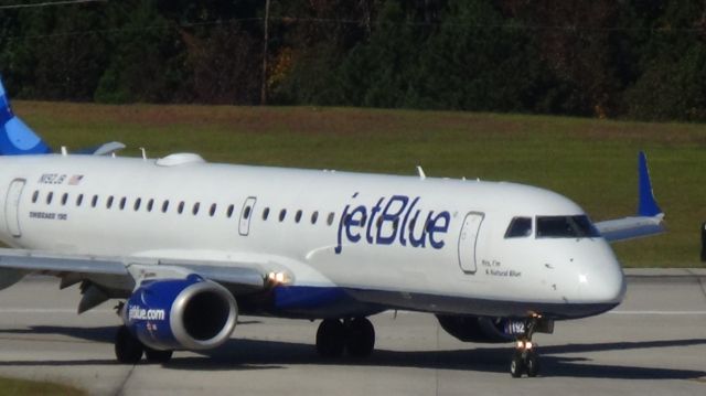 Embraer ERJ-190 (N192JB) - Turning off runway 5L.