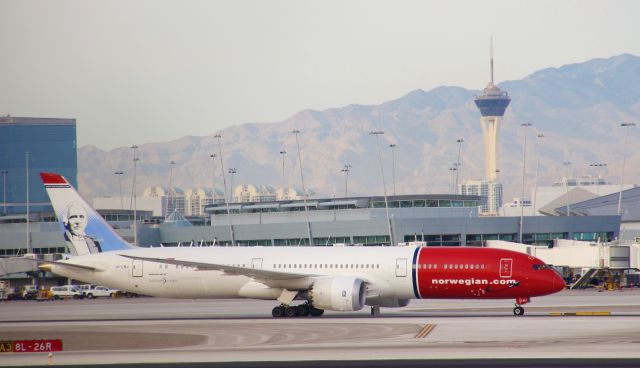 Boeing 787-9 Dreamliner (LN-LNJ) - My first 787-9 sighting.