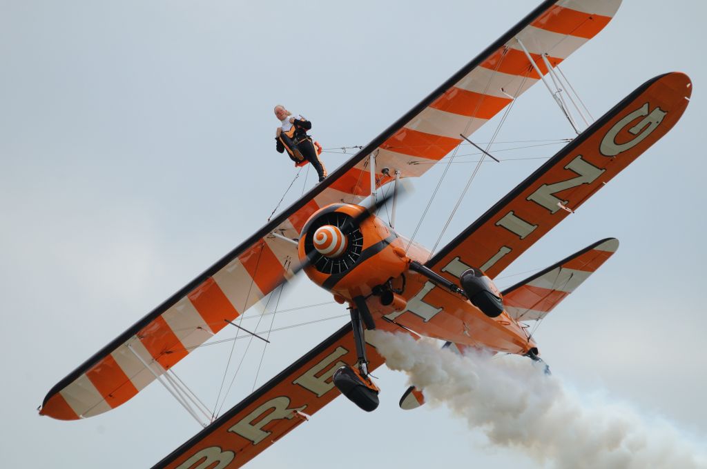 — — - Breitling wingwalkers at Niort-Souche (LFBN) airshow 2010