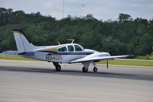 Beechcraft 55 Baron (N940R)