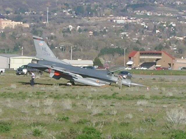 Lockheed F-16 Fighting Falcon (AWEF) - Tail Number: 89-134  Over ran RWY 21 on landing.  Bad day, lots of paperwork ahead!