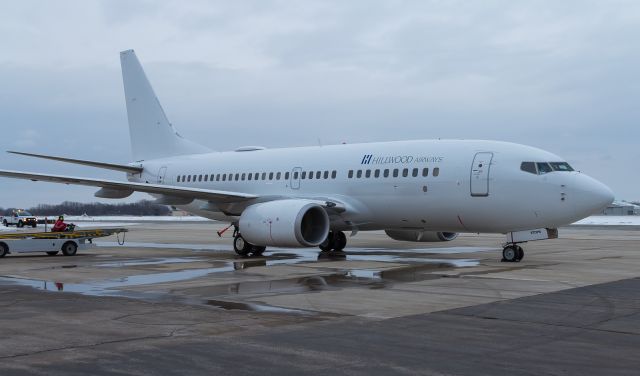 Boeing 737-700 (N668CP) - Hillwood Airways 737 parked on the Corporate Wings ramp..