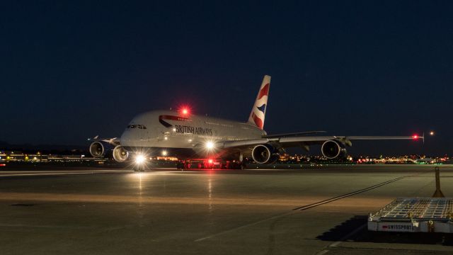 Airbus A380-800 (G-XLEJ)